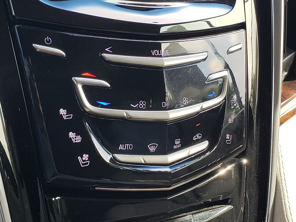 2015 Cadillac Escalade Luxury