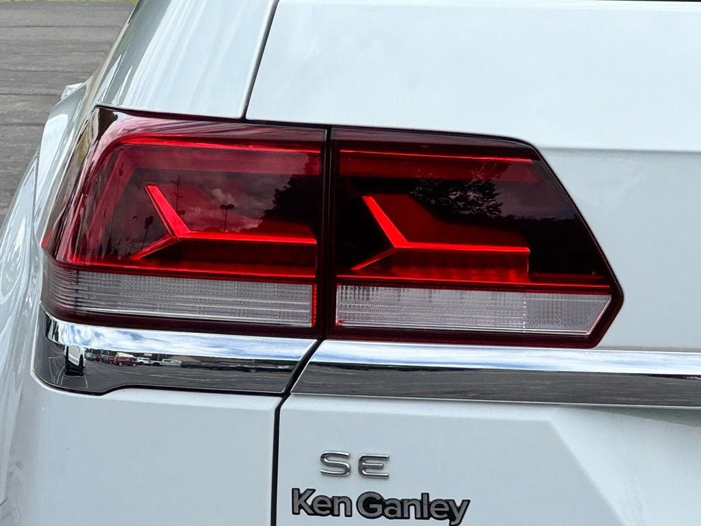 2022 Volkswagen Atlas 2.0T SE w/Technology