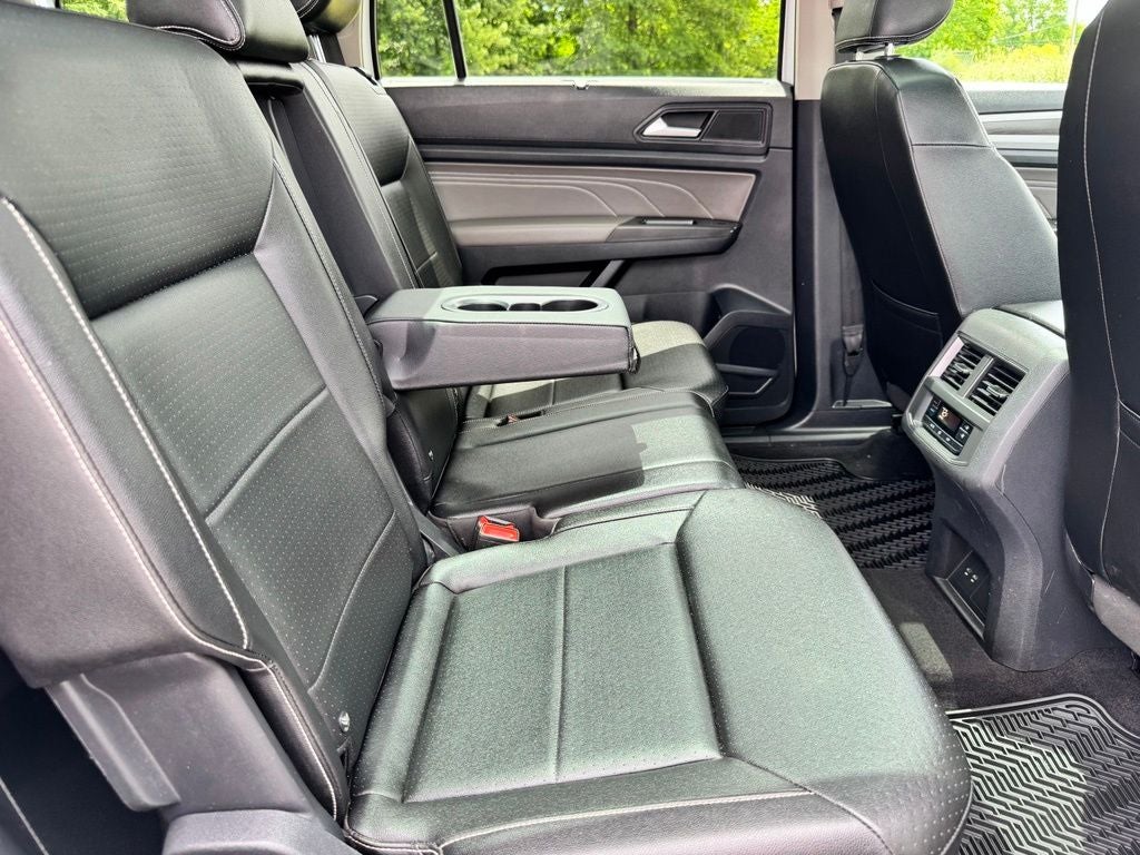 2022 Volkswagen Atlas 2.0T SE w/Technology