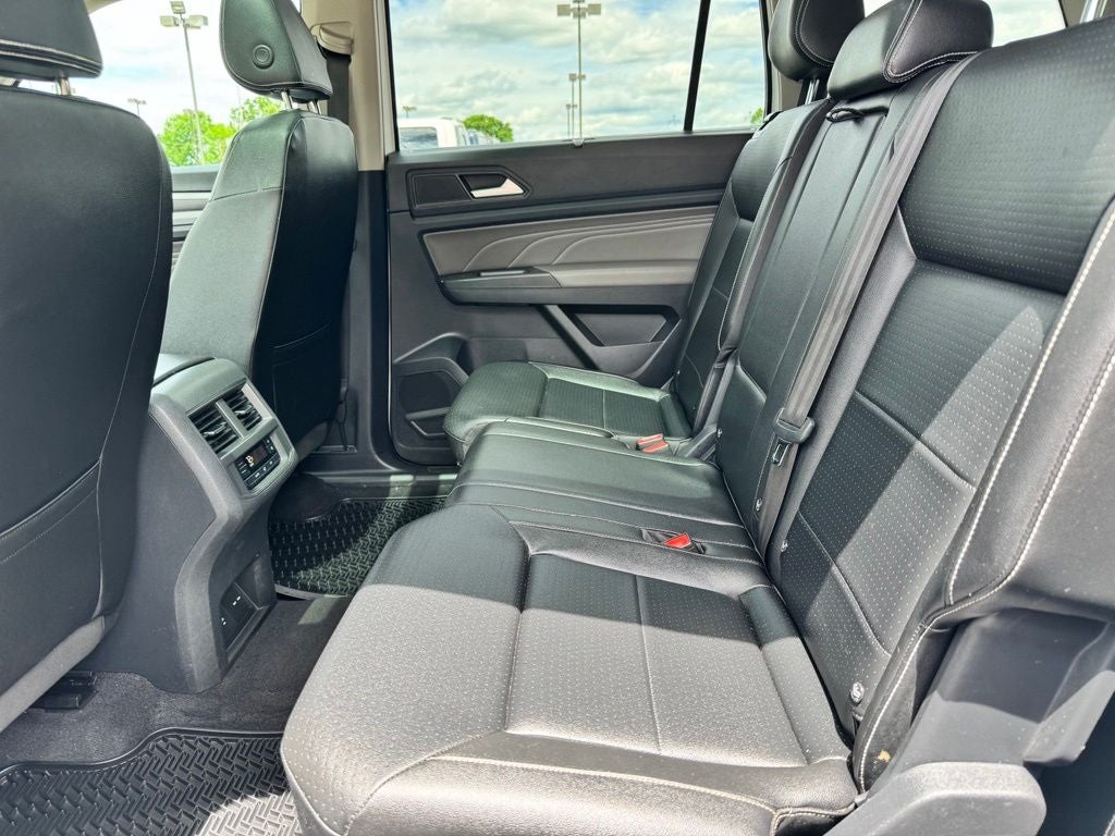2022 Volkswagen Atlas 2.0T SE w/Technology