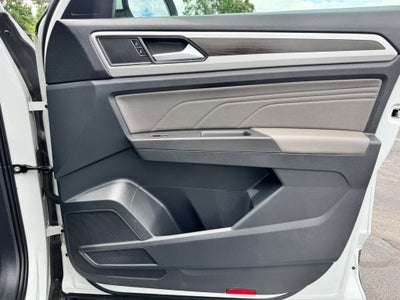 2022 Volkswagen Atlas 2.0T SE w/Technology