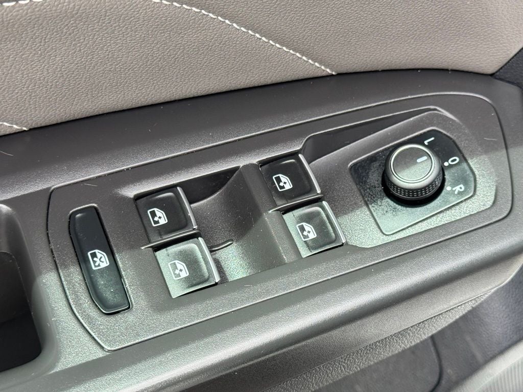 2022 Volkswagen Atlas 2.0T SE w/Technology