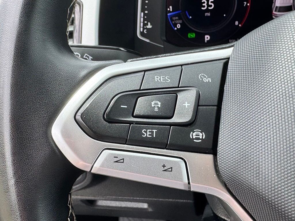2022 Volkswagen Atlas 2.0T SE w/Technology