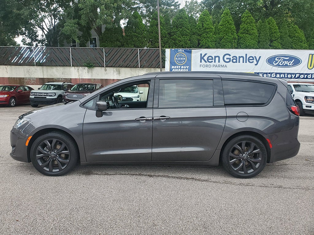 2019 Chrysler Pacifica Touring L