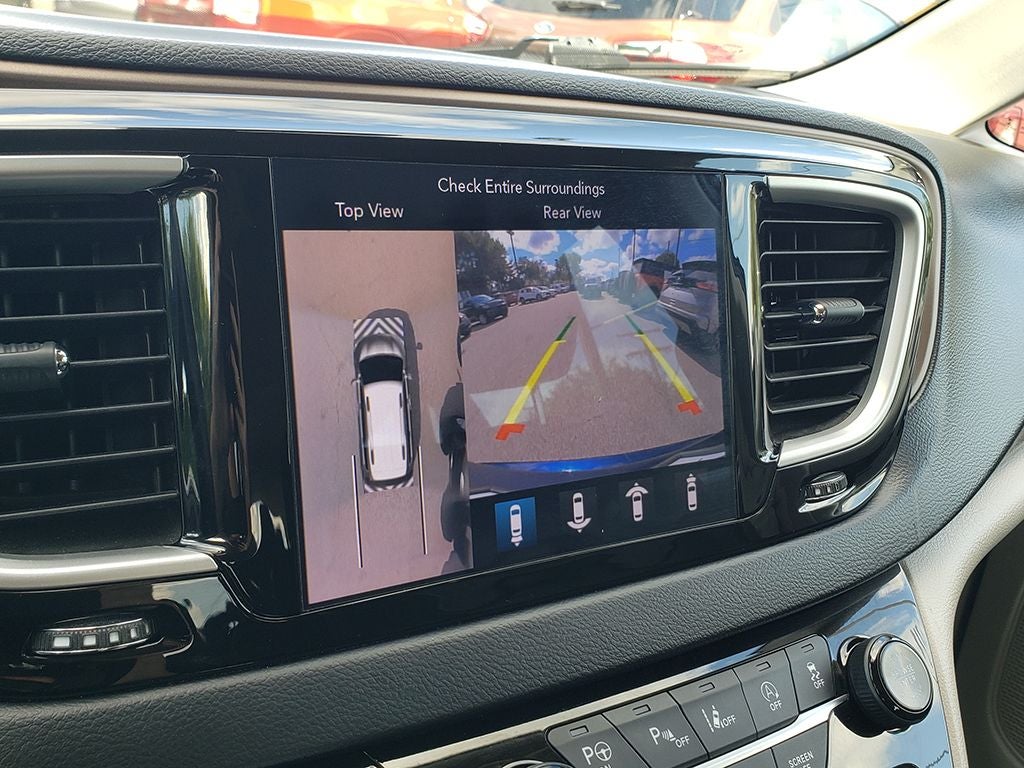 2018 Chrysler Pacifica Touring L