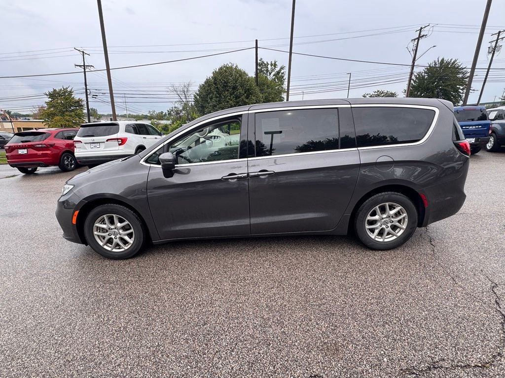 2023 Chrysler Pacifica Touring L