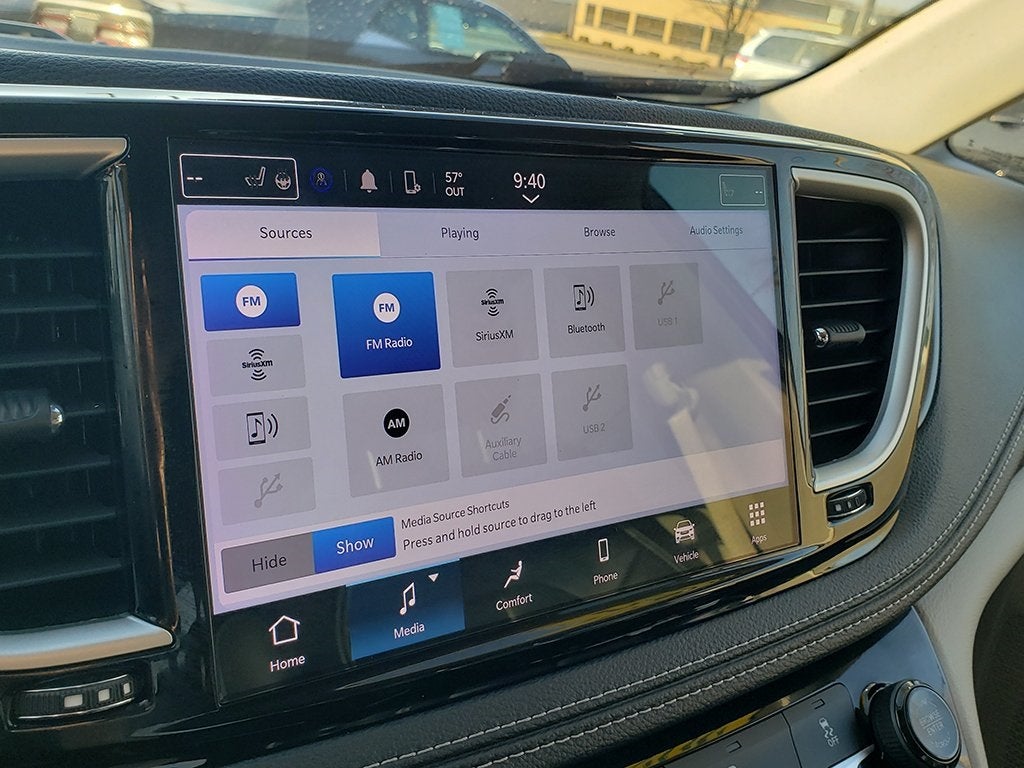 2023 Chrysler Pacifica Hybrid Touring L