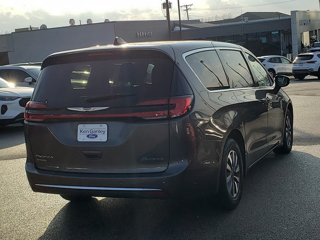 2023 Chrysler Pacifica Hybrid Touring L