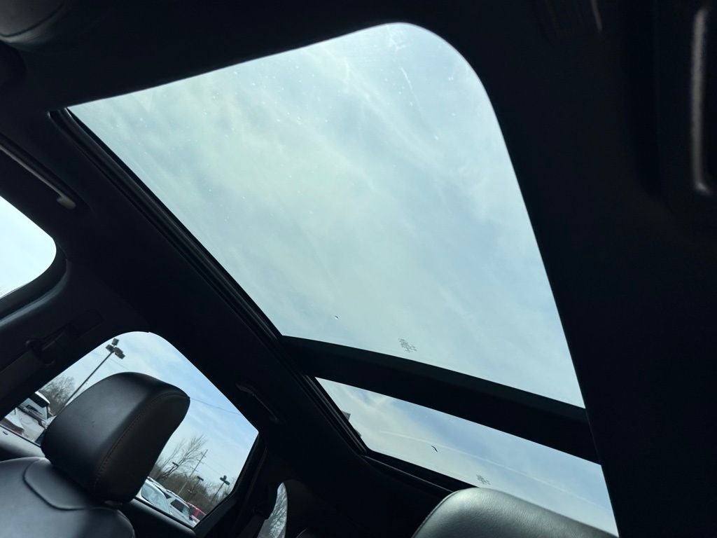 2020 Ford Edge ST Line