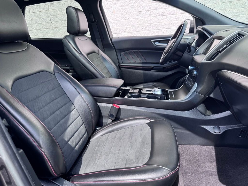 2020 Ford Edge ST Line
