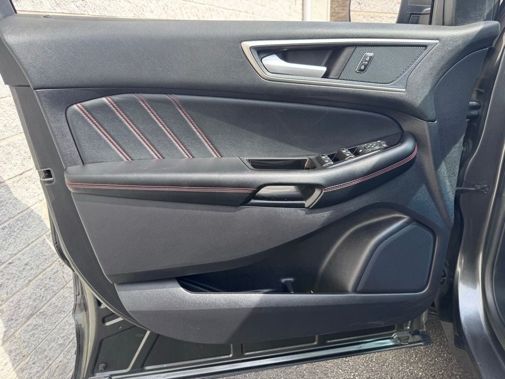 2020 Ford Edge ST Line