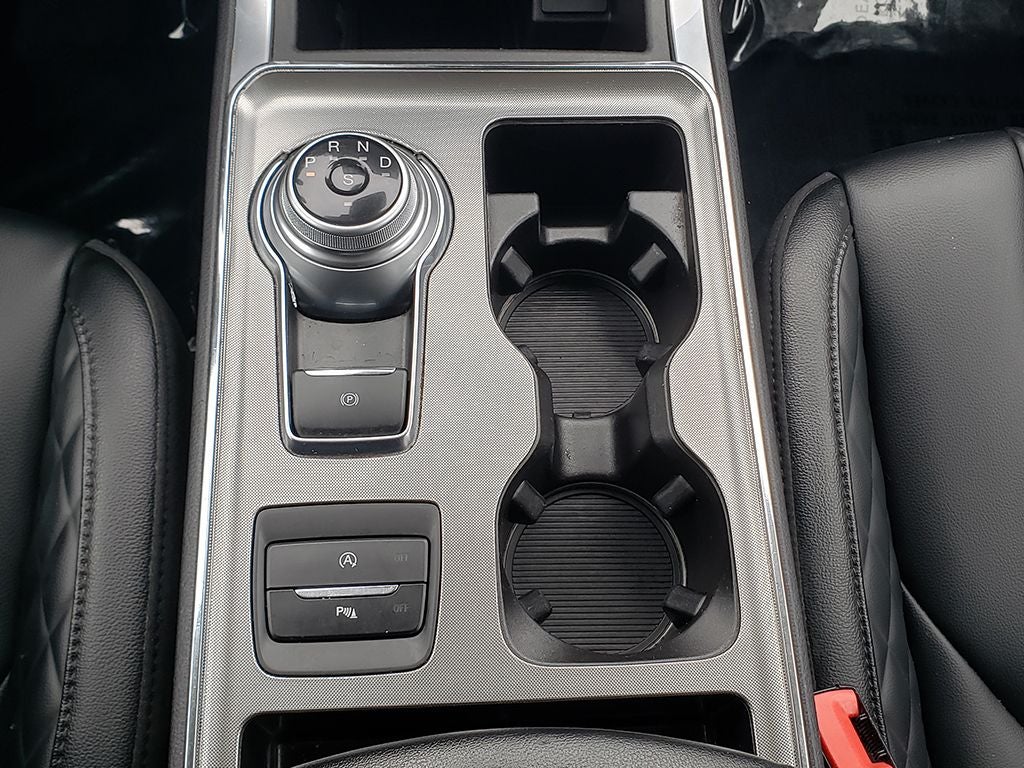 2023 Ford Edge Titanium