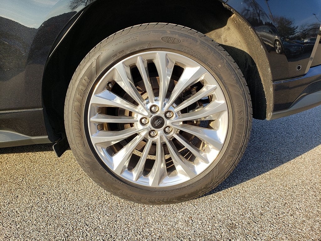 2021 Ford Edge Titanium