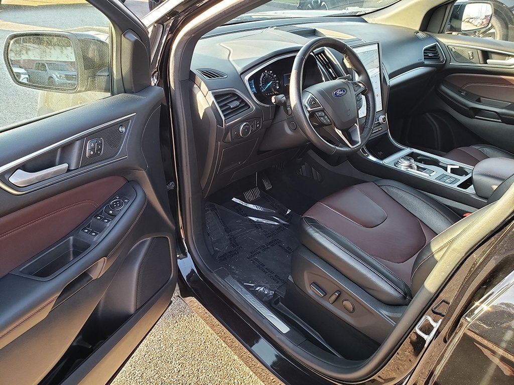 2021 Ford Edge Titanium