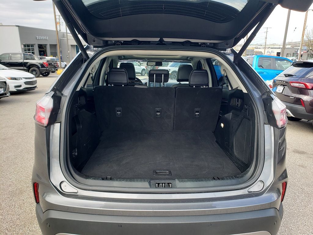 2023 Ford Edge Titanium