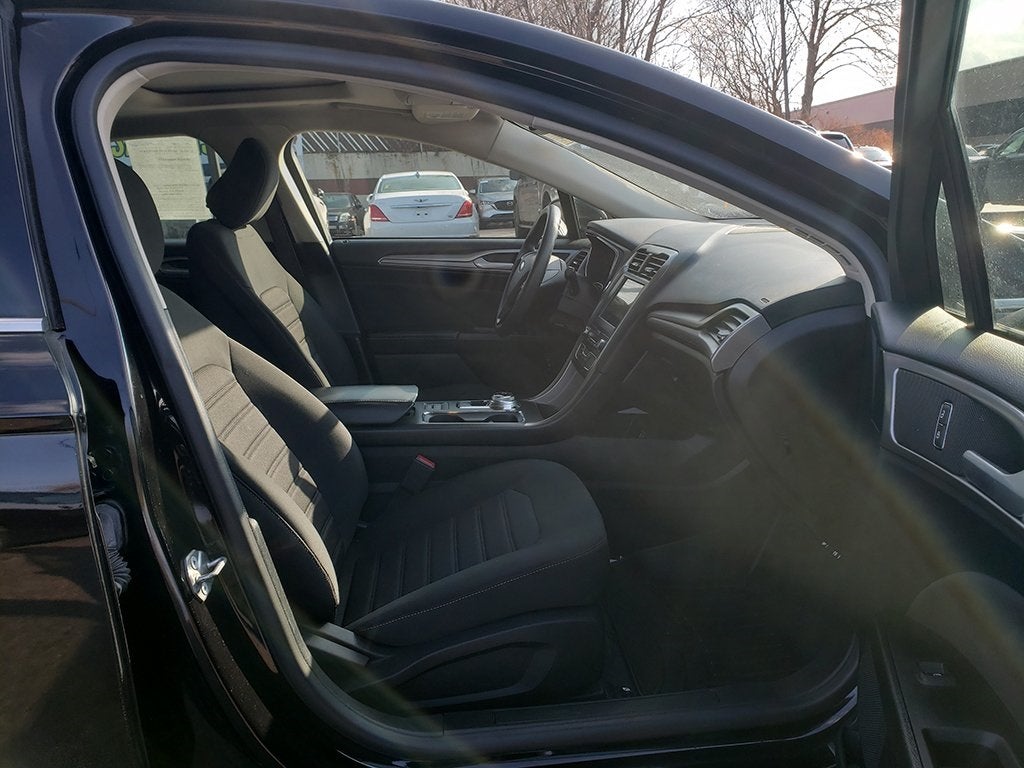 2020 Ford Fusion Hybrid SE