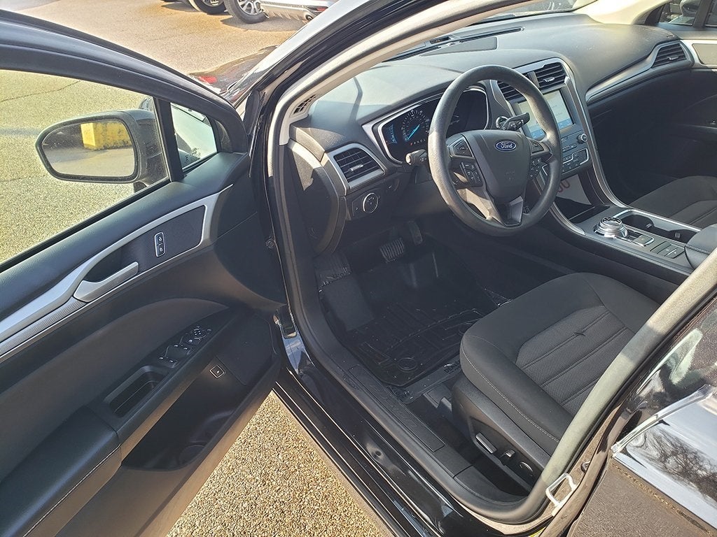 2020 Ford Fusion Hybrid SE