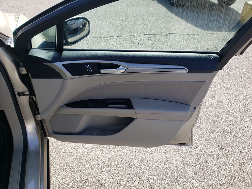 2019 Ford Fusion Hybrid SE