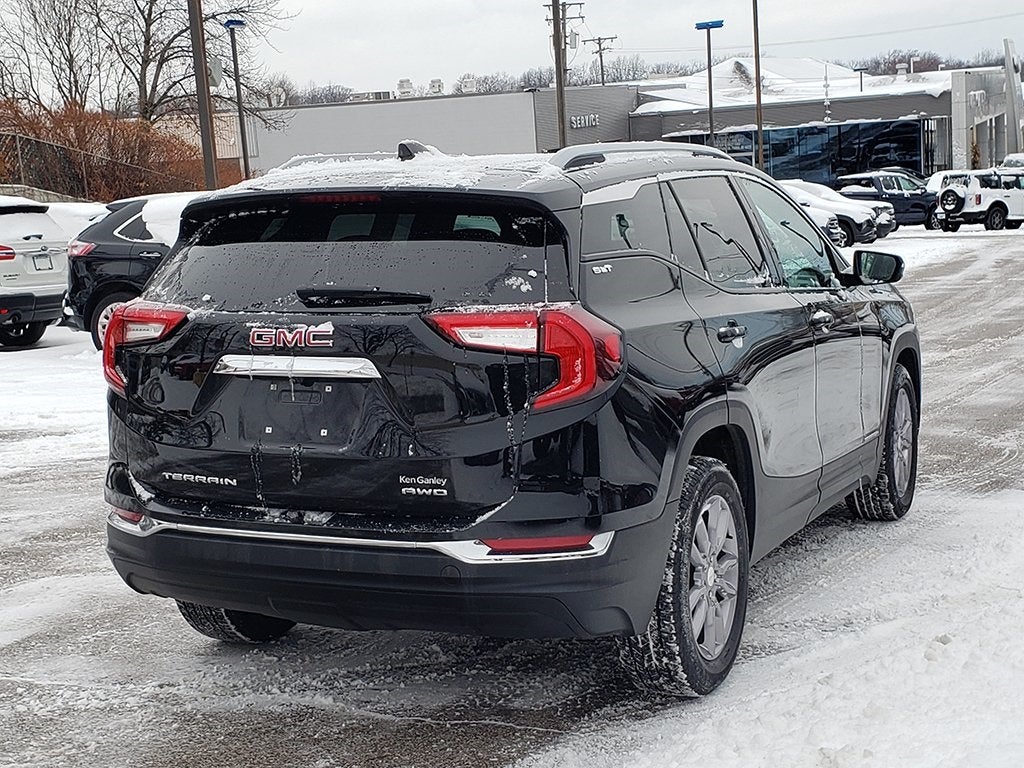2023 GMC Terrain SLT