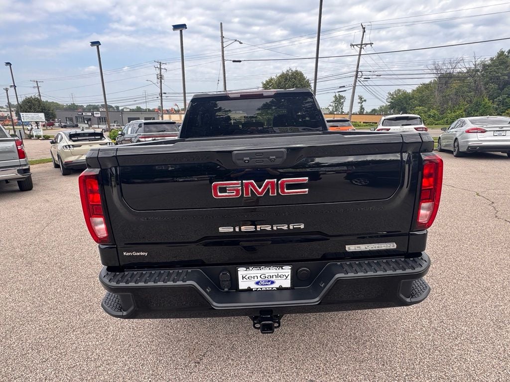 2022 GMC Sierra 1500 Elevation