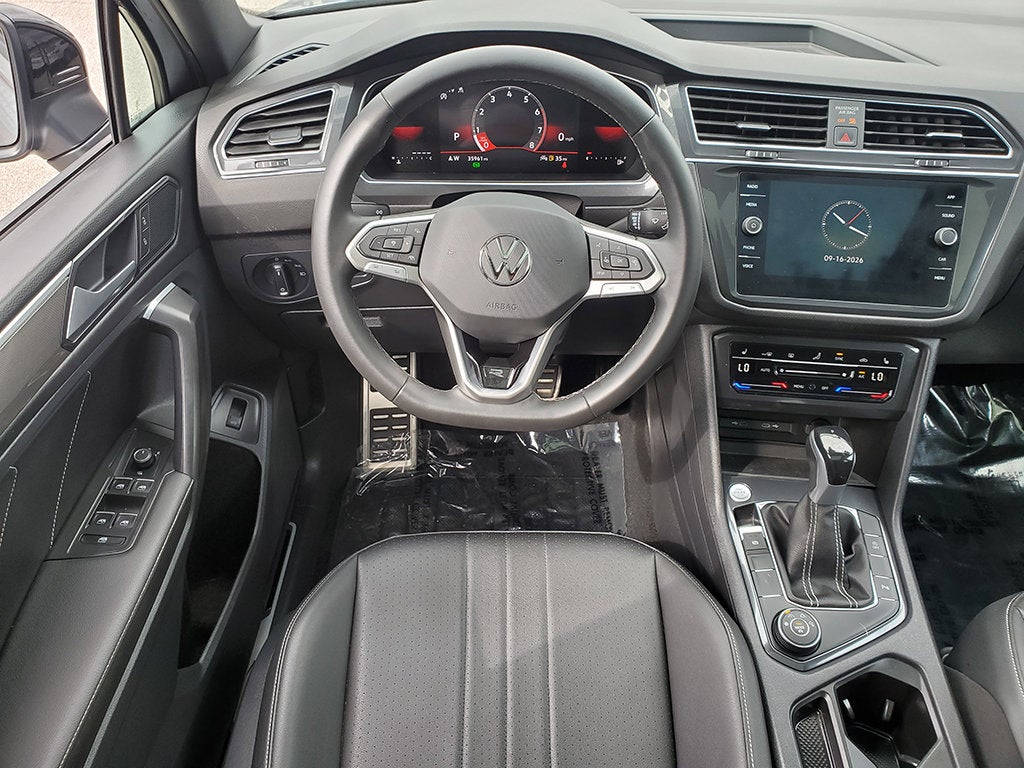 2023 Volkswagen Tiguan 2.0T SE R-Line Black