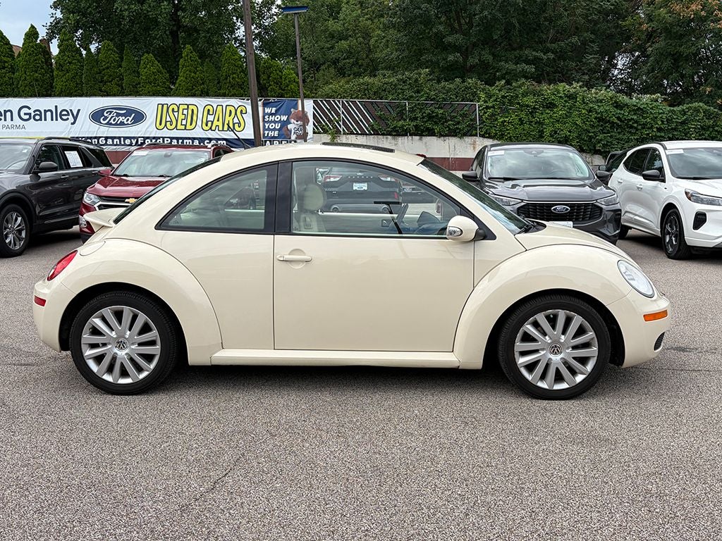 2008 Volkswagen New Beetle S