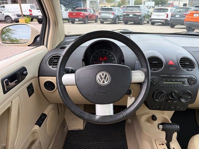 2008 Volkswagen New Beetle S