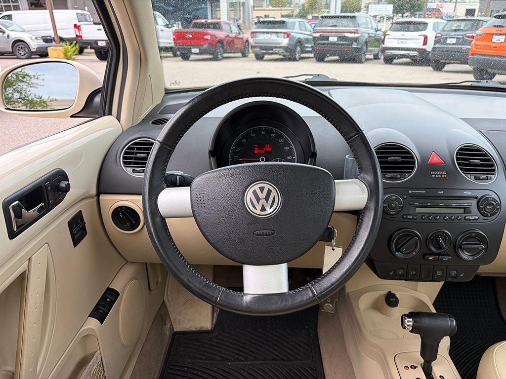 2008 Volkswagen New Beetle S