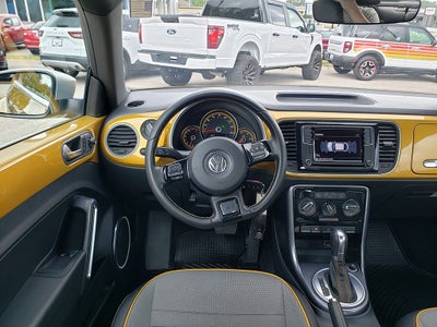 2017 Volkswagen Beetle 1.8T Dune