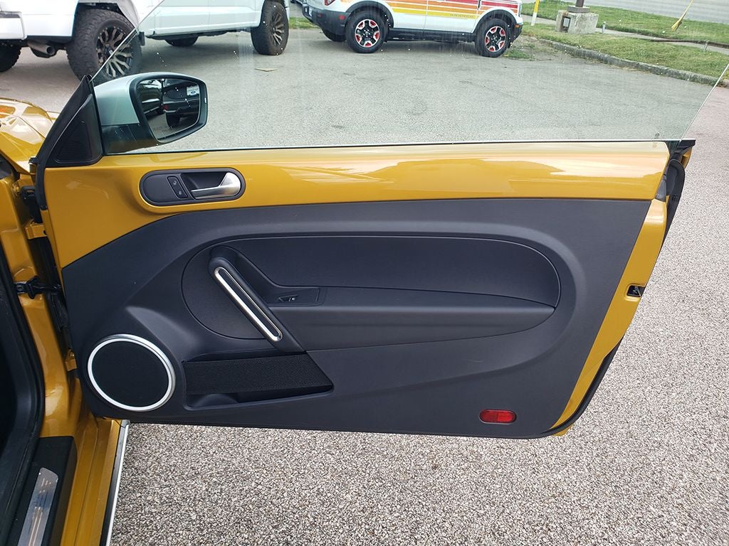 2017 Volkswagen Beetle 1.8T Dune