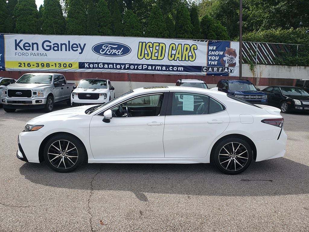 2021 Toyota Camry SE
