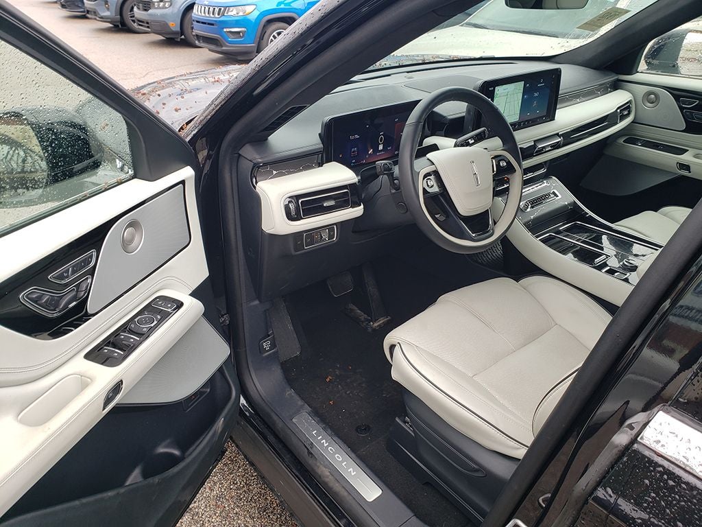 2025 Lincoln Aviator Black Label