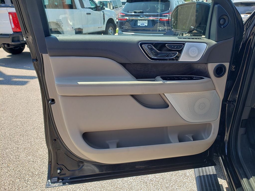 2022 Lincoln Navigator Reserve
