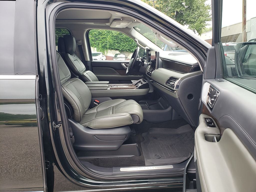 2024 Lincoln Navigator Black Label