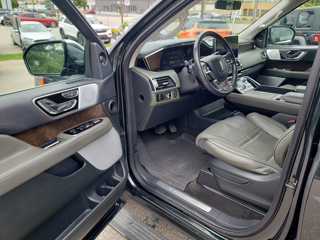 2024 Lincoln Navigator Black Label