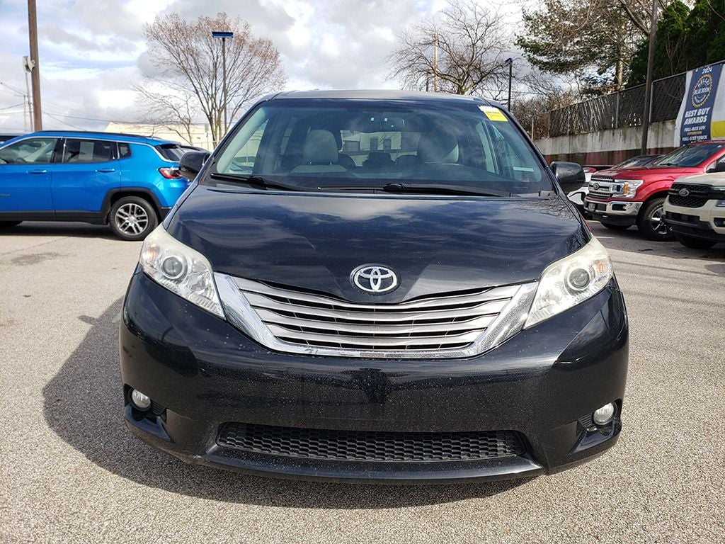 2017 Toyota Sienna Base