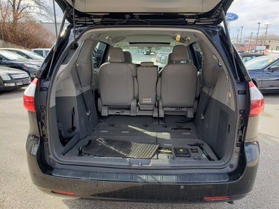 2017 Toyota Sienna Base