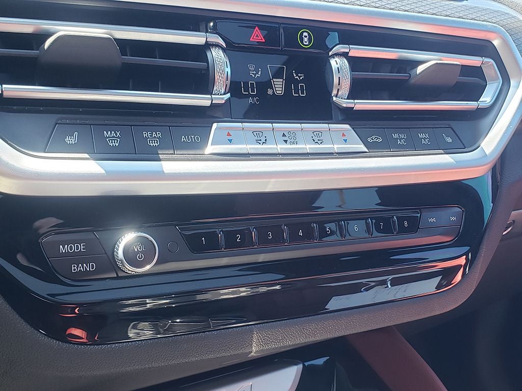 2023 BMW X4 xDrive30i