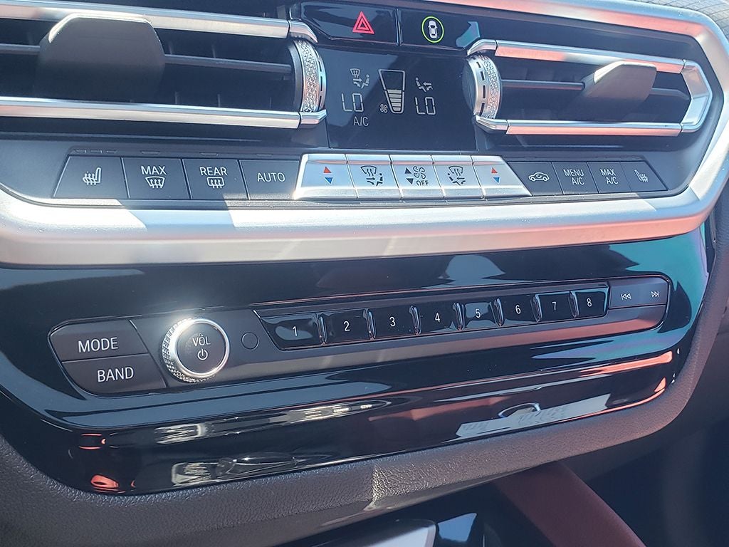 2023 BMW X4 xDrive30i