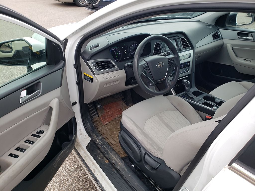 2016 Hyundai Sonata Hybrid SE