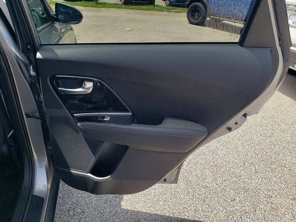 2022 Kia Niro LXS