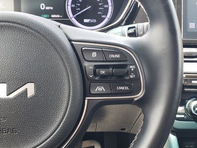 2022 Kia Niro LXS