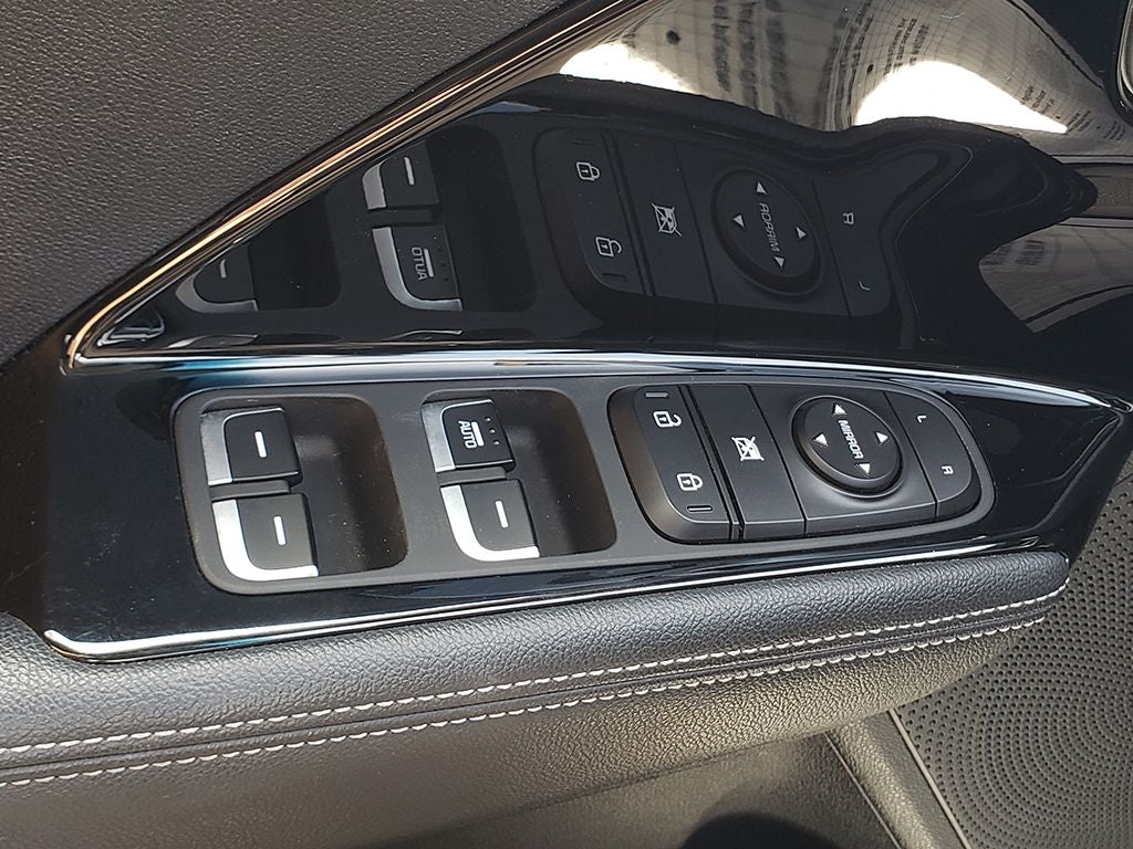 2022 Kia Niro LXS