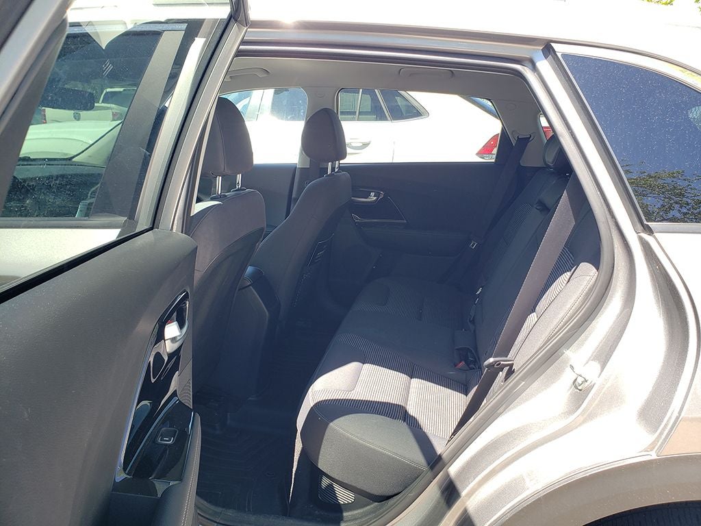 2022 Kia Niro LXS
