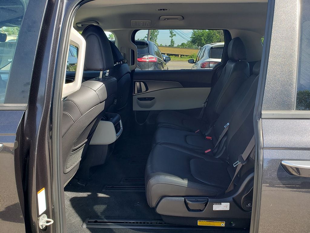 2022 Kia Carnival LXS