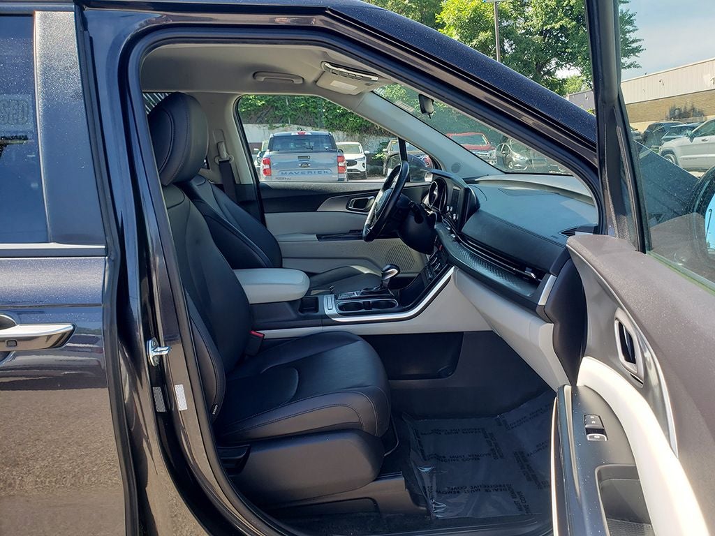 2022 Kia Carnival LXS