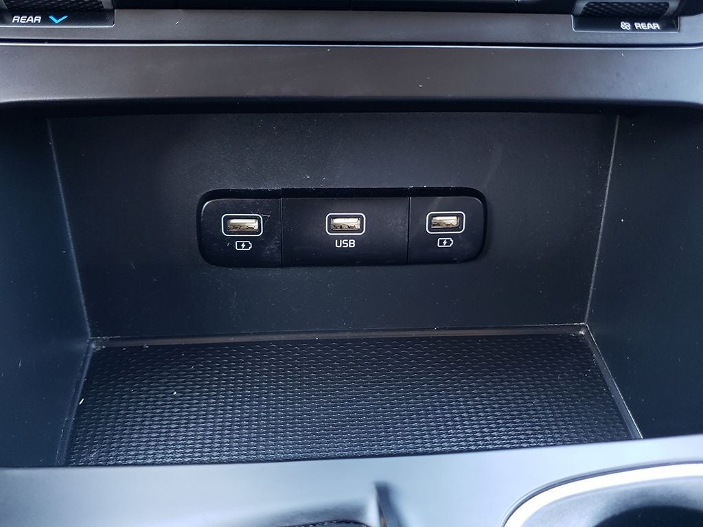 2022 Kia Carnival LXS