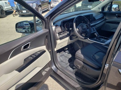 2022 Kia Carnival LXS