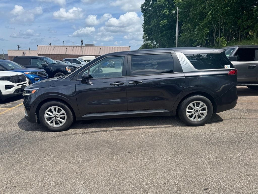 2024 Kia Carnival LX Seat Package