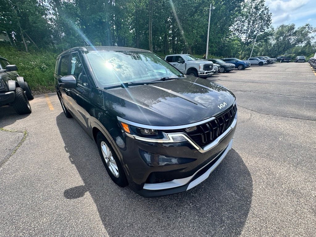 2024 Kia Carnival LX Seat Package